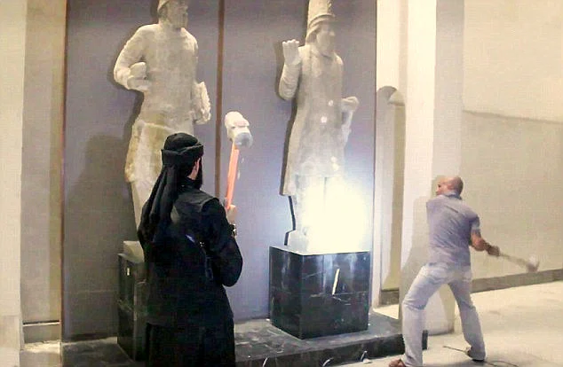 تحطيم التماثيل
